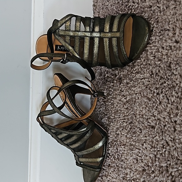 Kay Unger Aminah leather/mesh dark nickel heels-6.5 - Picture 1 of 12